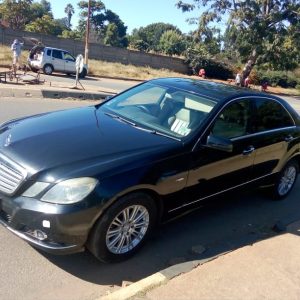 Mercedes benz E200 w212- 2009 model